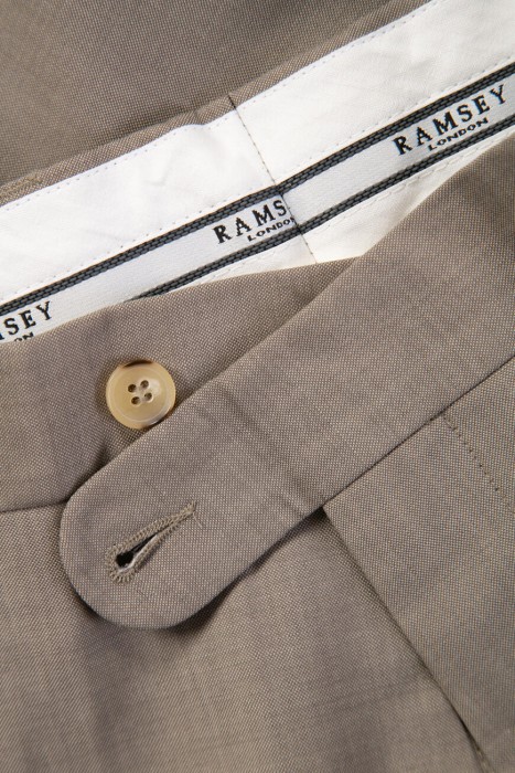 Товар бежевого цвета с внутренней стороны