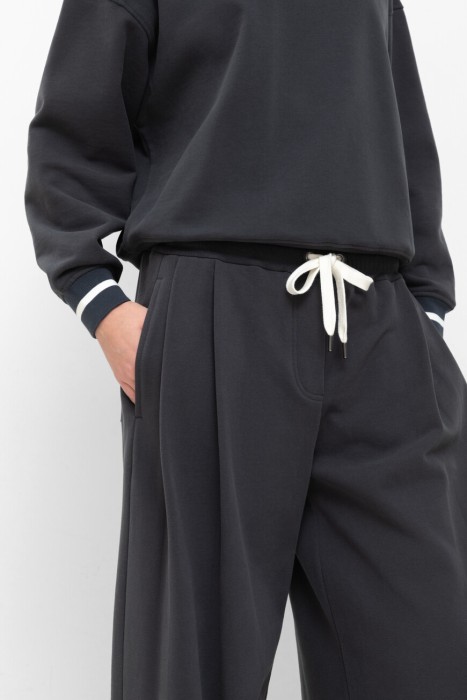 брюки  из италии вид сбоку