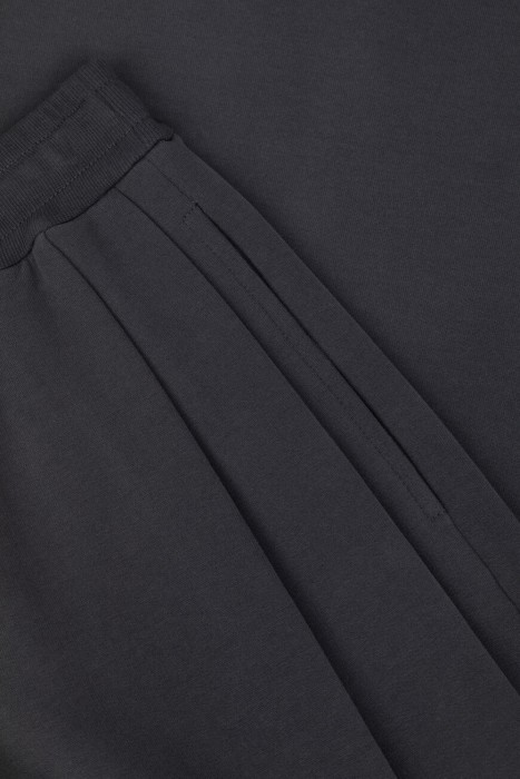 брюки  спортивного стиля с лицевой стороны