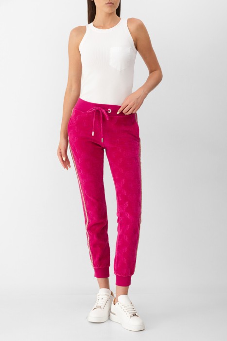 Товар розового цвета с внутренней стороны