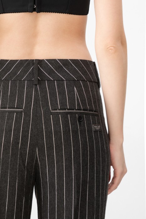 Товар разноцветного цвета с внутренней стороны