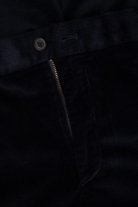 брюки  из хлопка спереди