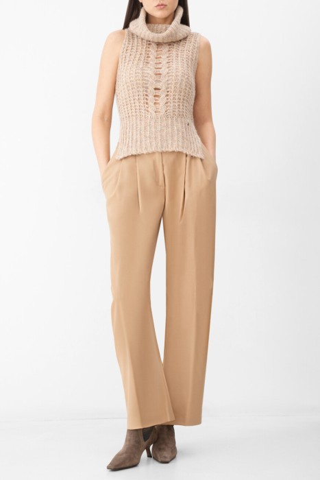 брюки  из хлопка спереди