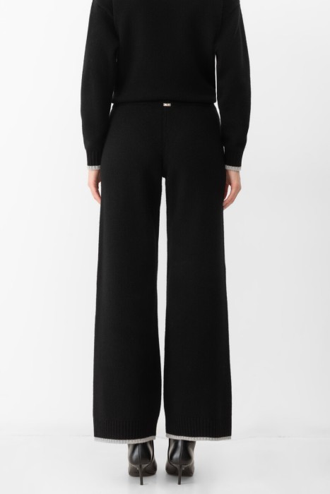 брюки  от бренда herno вид слева