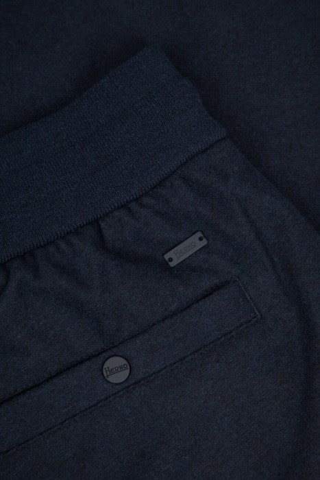 брюки  на сезон этого года фотография