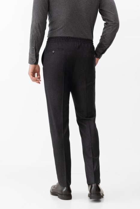 брюки  от бренда corneliani вид слева