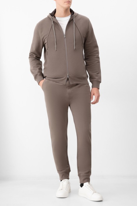 брюки  из хлопка спереди