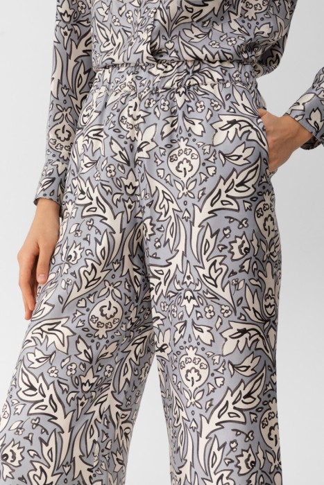 брюки  из италии вид сбоку