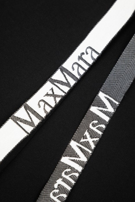 брюки  спортивного стиля с лицевой стороны