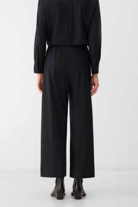 брюки  от бренда max mara вид слева