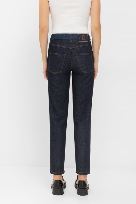 брюки  от бренда fendi вид слева