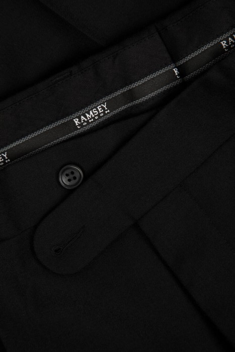 Товар черного цвета с внутренней стороны