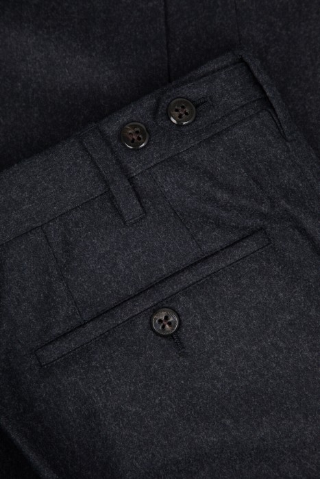 брюки  классического стиля с лицевой стороны