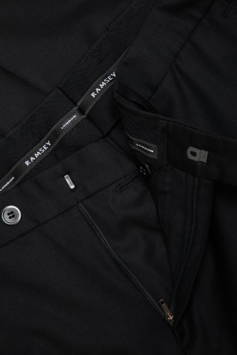 Товар черного цвета с внутренней стороны