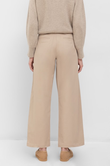 брюки  от бренда max mara вид слева