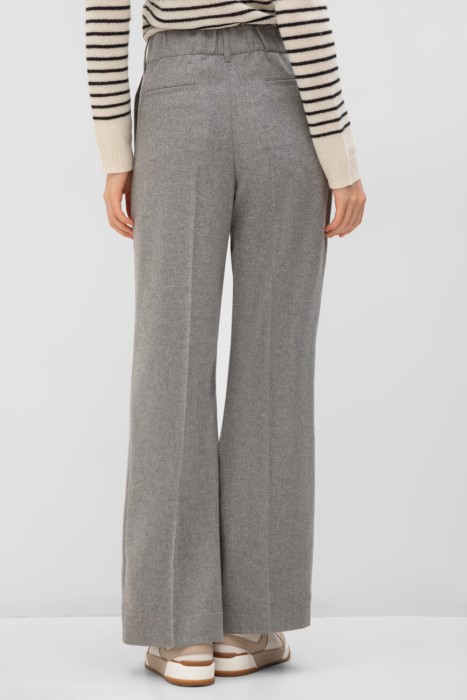 брюки  по цене 55575 руб вид справа