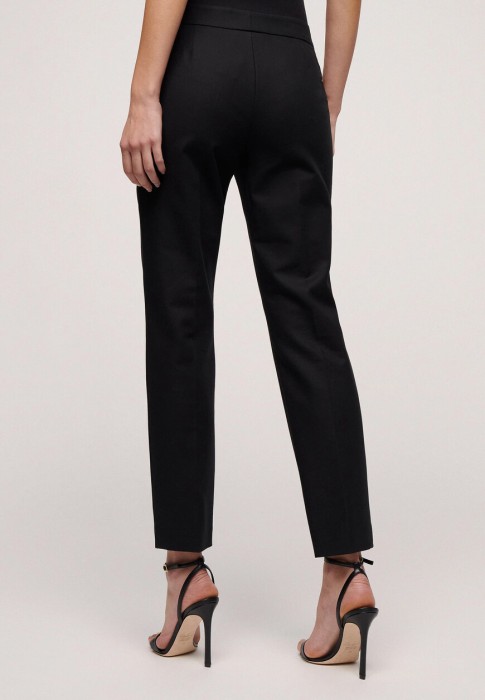 брюки  по цене 26900 руб вид справа