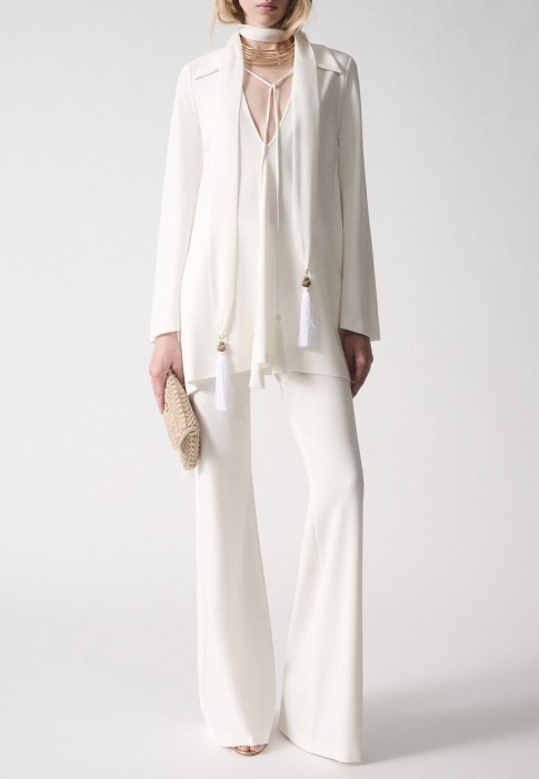 брюки  по цене 48930 руб вид справа