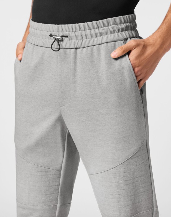 Товар серого цвета с внутренней стороны