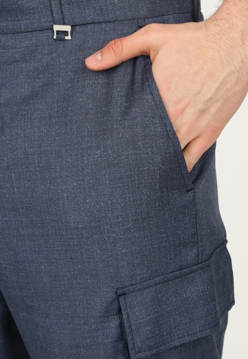 Товар синего цвета с внутренней стороны