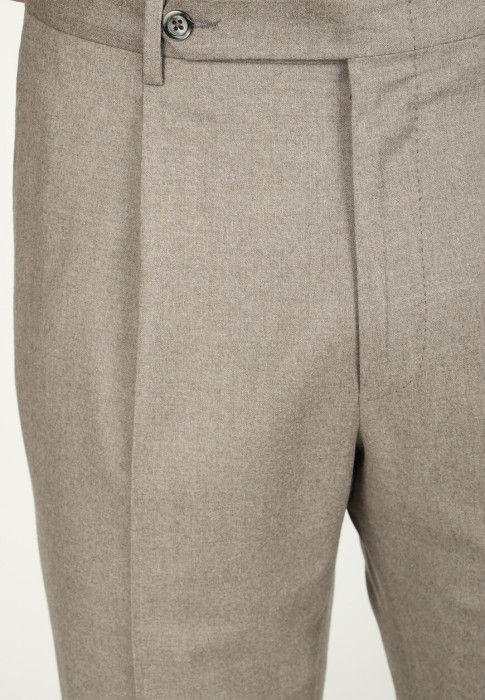 брюки  из проверенных материалов спереди