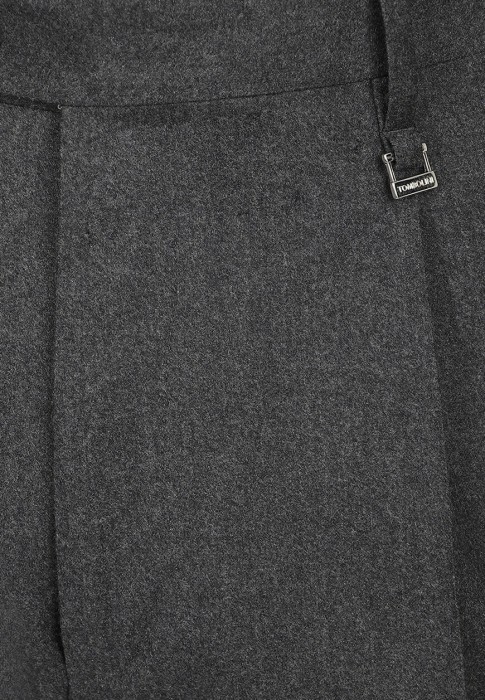 брюки  из проверенных материалов спереди