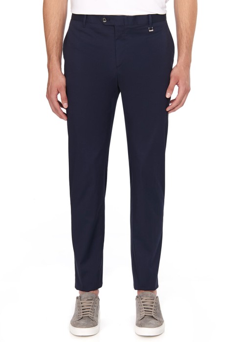 Товар синего цвета с внутренней стороны