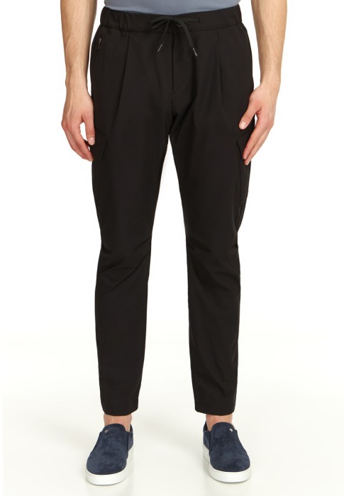 Товар черного цвета с внутренней стороны