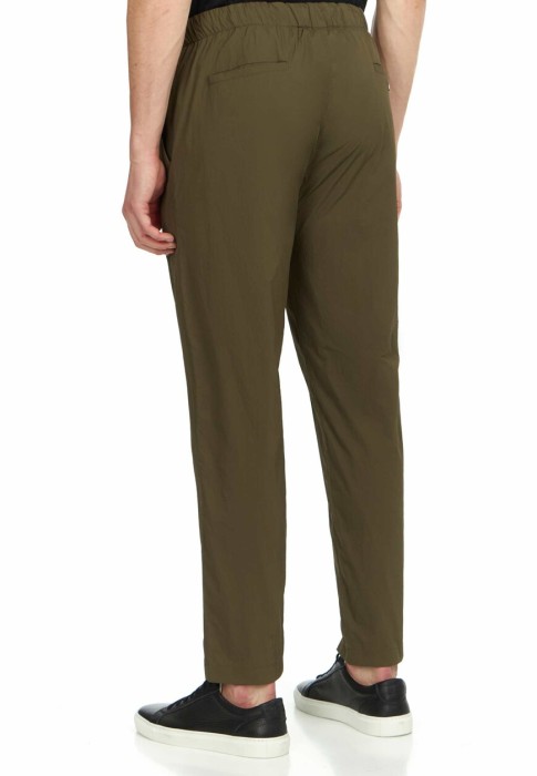 Товар зеленого цвета с внутренней стороны