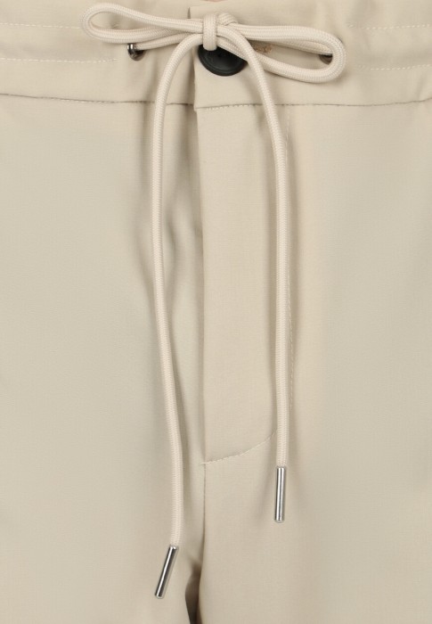 брюки  из проверенных материалов спереди