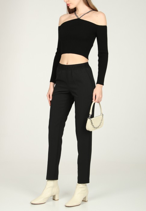 брюки  по цене 34900 руб вид справа