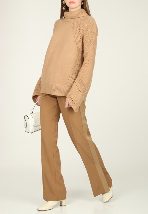 брюки  по цене 46900 руб вид справа