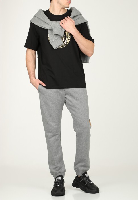 брюки  по цене 55900 руб вид справа