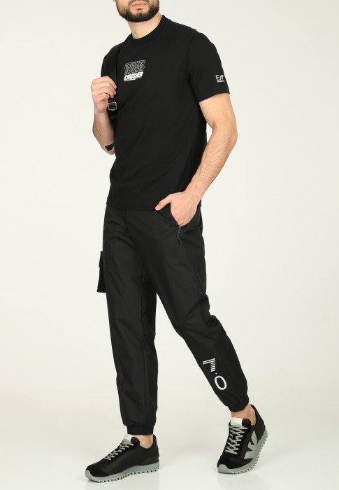 брюки  от бренда ea7 вид слева