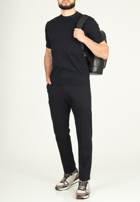 брюки  по цене 44730 руб вид справа