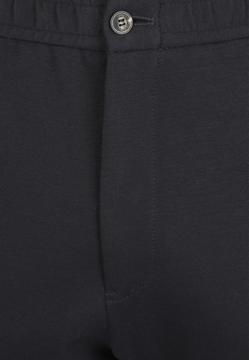 брюки  из проверенных материалов спереди