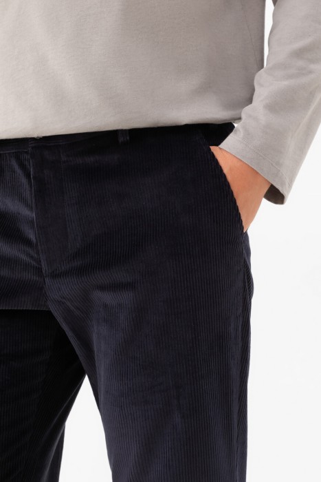 брюки  из италии вид сбоку