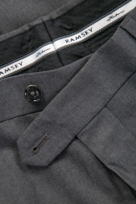 Товар серого цвета с внутренней стороны