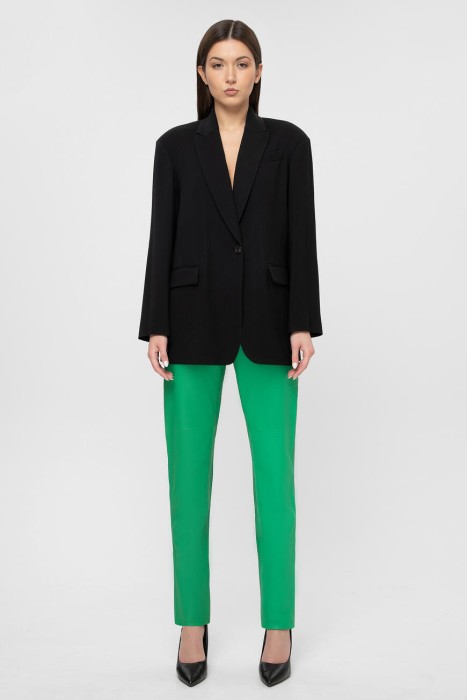 брюки  от бренда bottega veneta вид слева