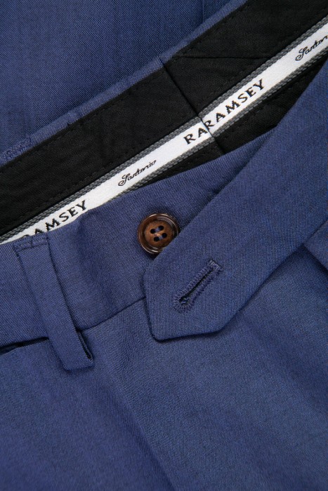 Товар синего цвета с внутренней стороны