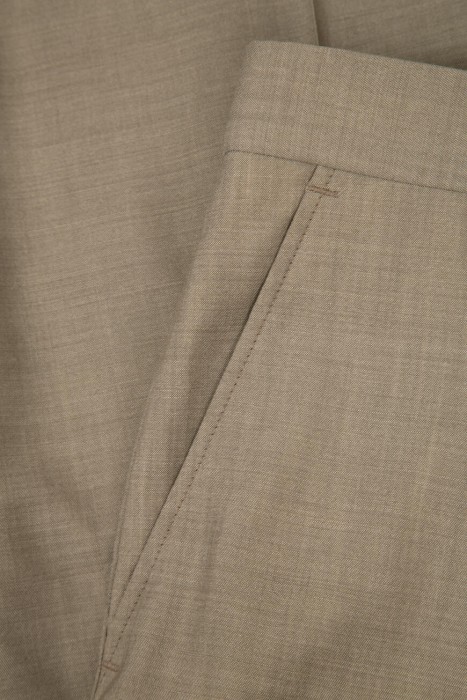 Товар бежевого цвета с внутренней стороны