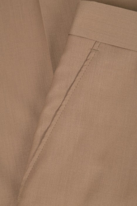 Товар коричневого цвета с внутренней стороны