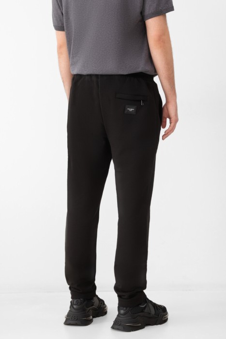 брюки  от бренда dolce & gabbana вид слева