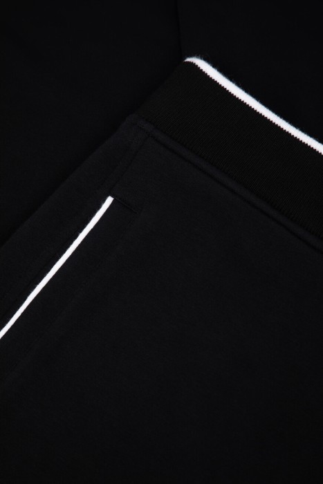 брюки  спортивного стиля с лицевой стороны