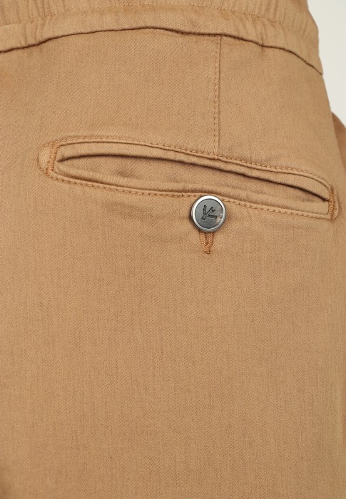 брюки  из проверенных материалов спереди