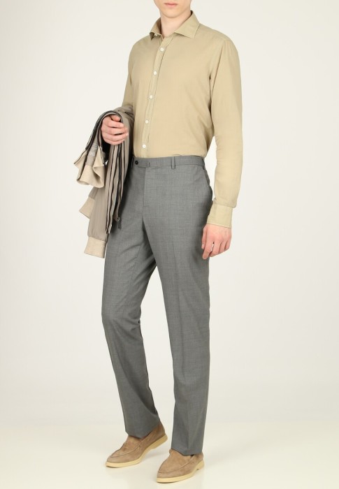 брюки  по цене 51030 руб вид справа