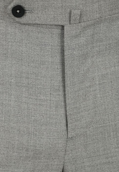 Товар серого цвета с внутренней стороны