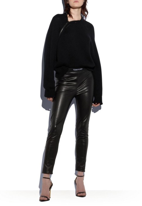 брюки  по цене 214130 руб вид справа