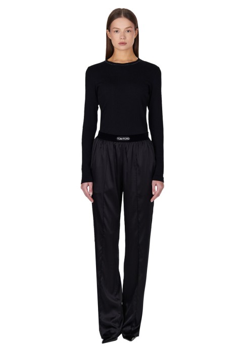 брюки  по цене 73430 руб вид справа