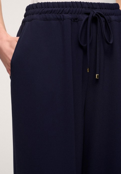 брюки  из италии вид сбоку